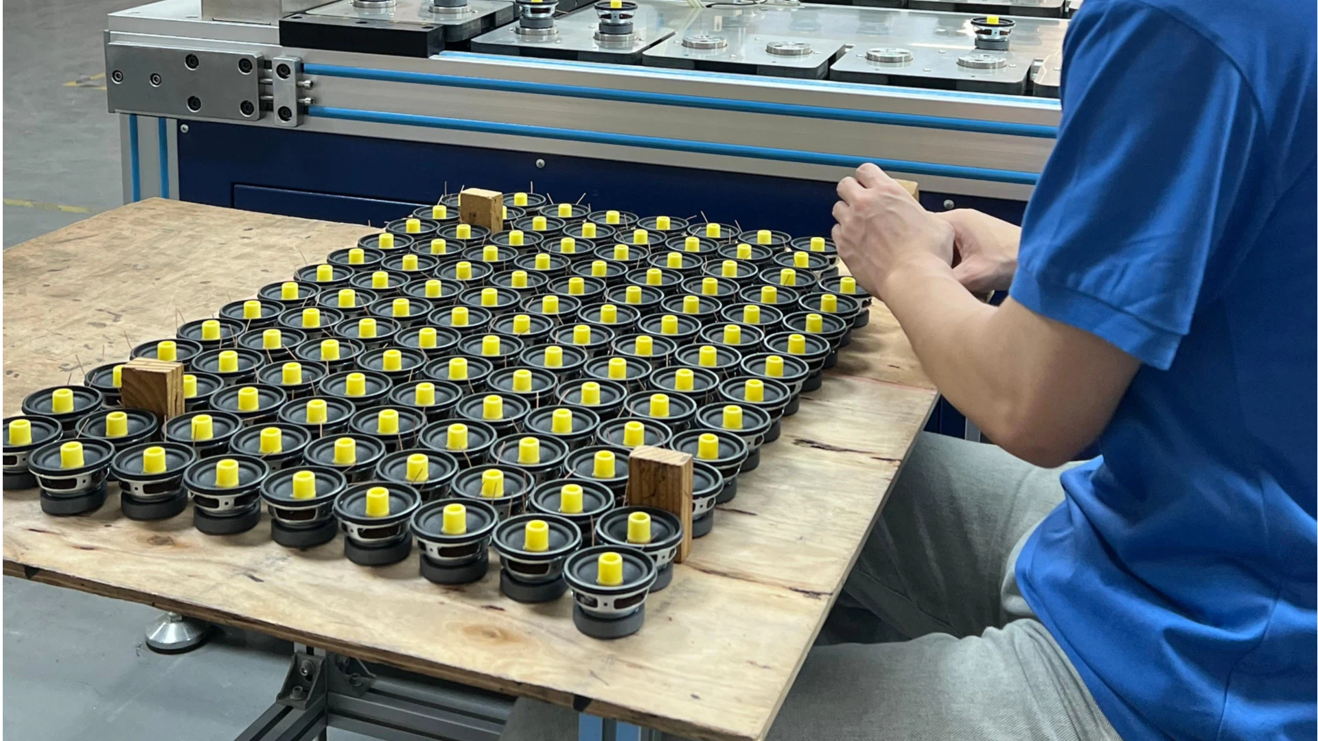 122025_12_11_14_44_24_IMG_8750(1)_美图设计室